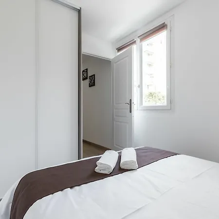 Apartment Sleep In Antibes Juan-les-Pins