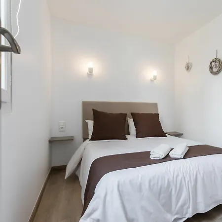 Apartment Sleep In Antibes *