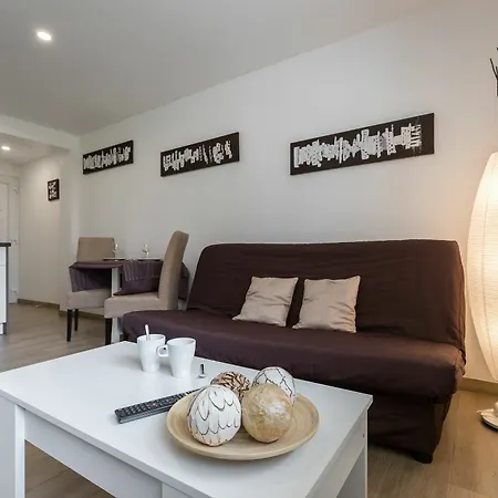 Sleep In Antibes Apartment