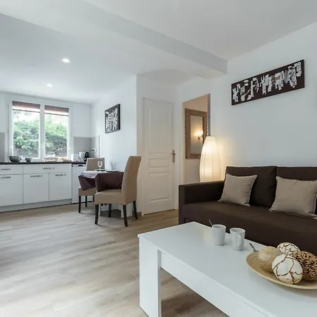 Apartment Sleep In Antibes *